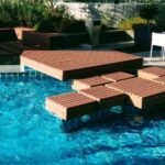 Como-pintar-una-cubierta-de-madera-de-piscina-en-10.jpg